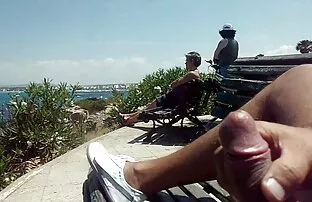 XXX A namorada Faz filme de pornô com a tigresa o melhor broche para uma posição de cão e creampie.